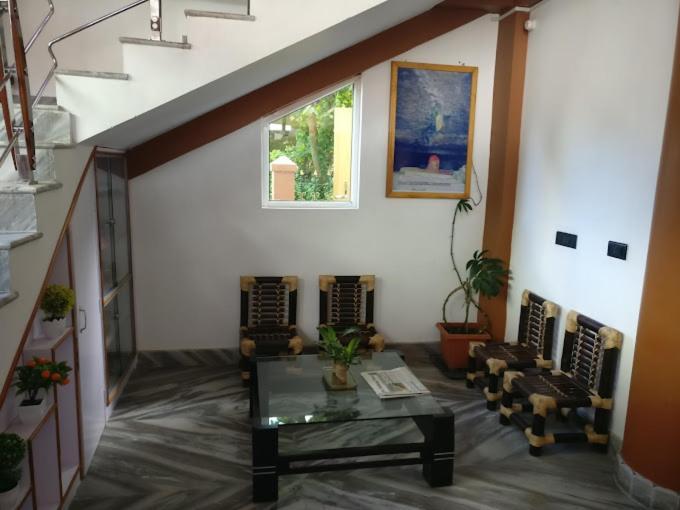 Hotel Holiday Hush Haven Shillong Esterno foto