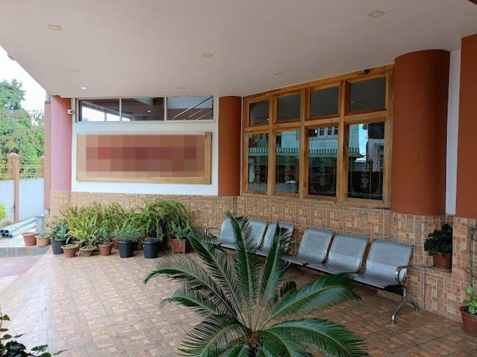 Hotel Holiday Hush Haven Shillong Esterno foto